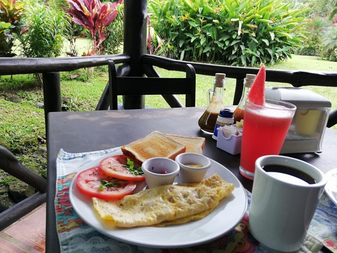 Hotel Tangara Arenal B&B La Fortuna Eksteriør billede